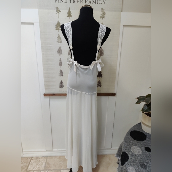 Victoria's Secret Cream Lace & Chiffon Maxi Nightgown L - Bridal Satin Bow - Picture 6 of 10